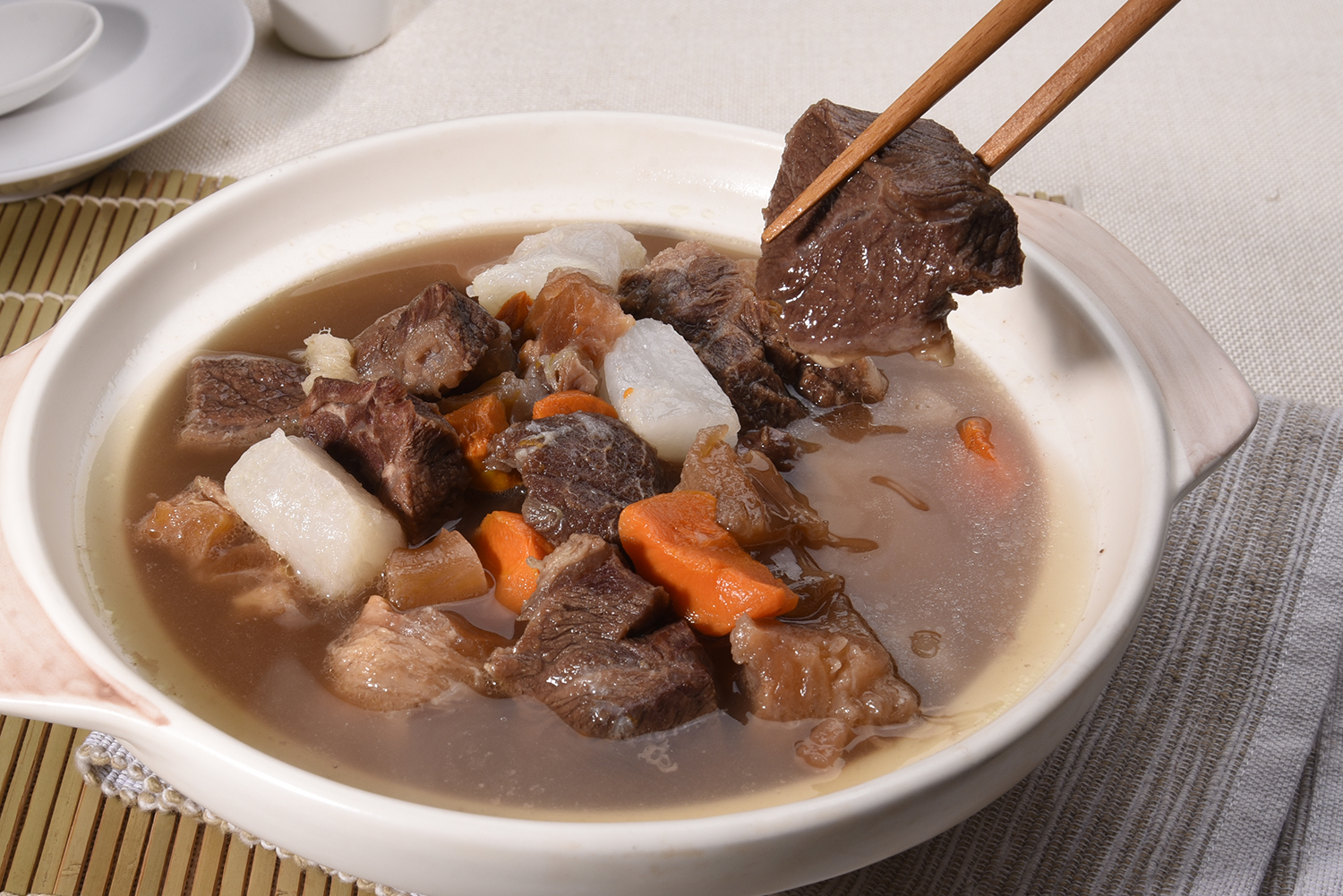 牛肉塊特寫-紋理分明軟嫩可見